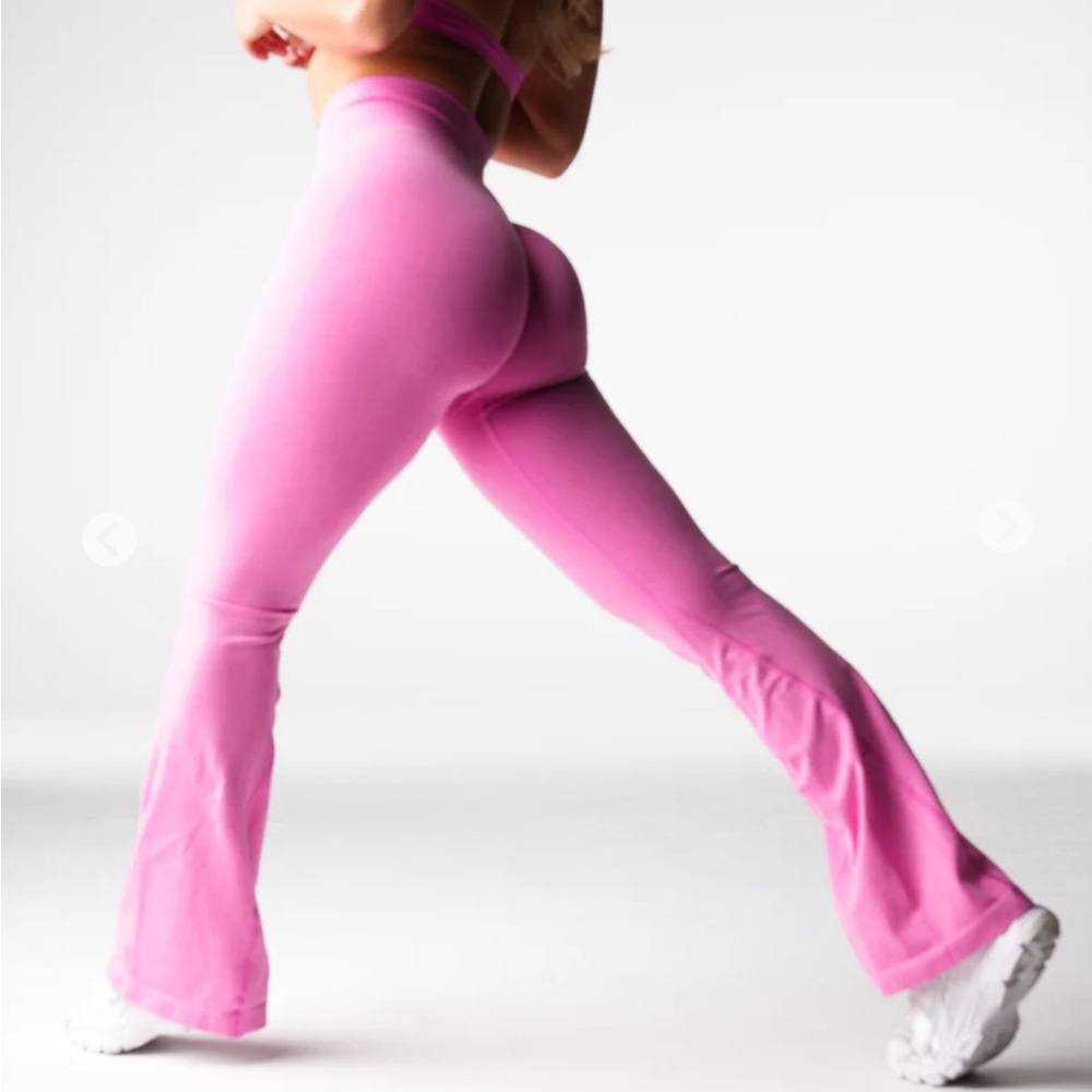NVGTN Bubble Gum Pink Iconic Seamless Flare Leggings